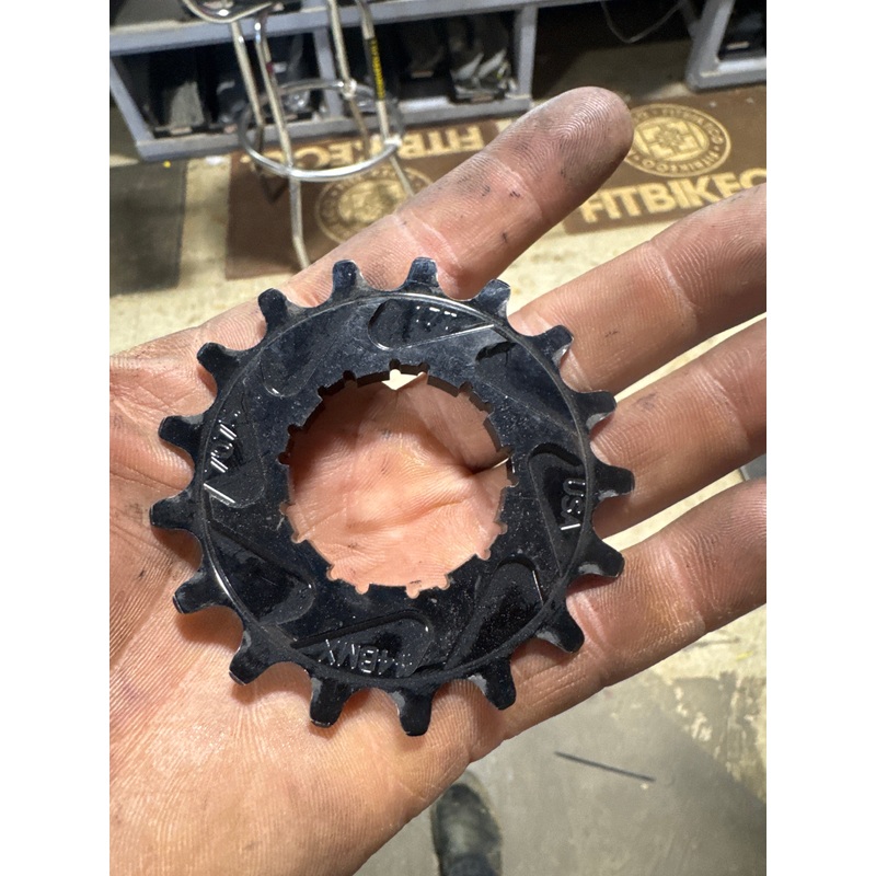 44bmx 17t cog