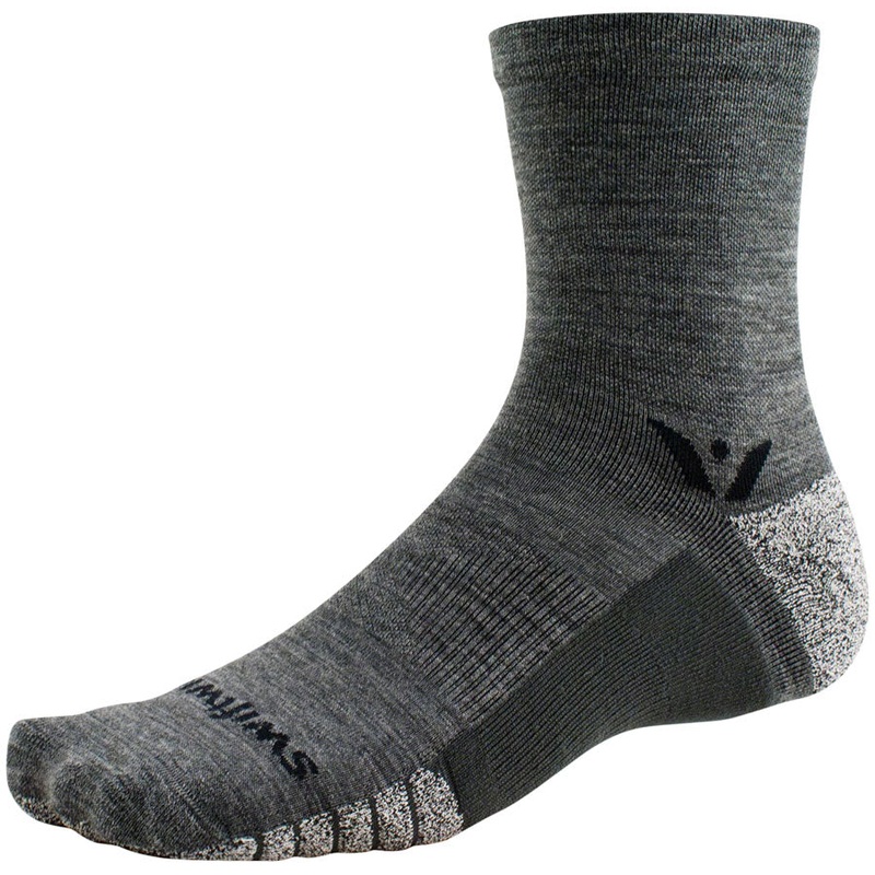 Swiftwick Flite XT Trail Mid Crew Socks – 5″ Heather X-Large