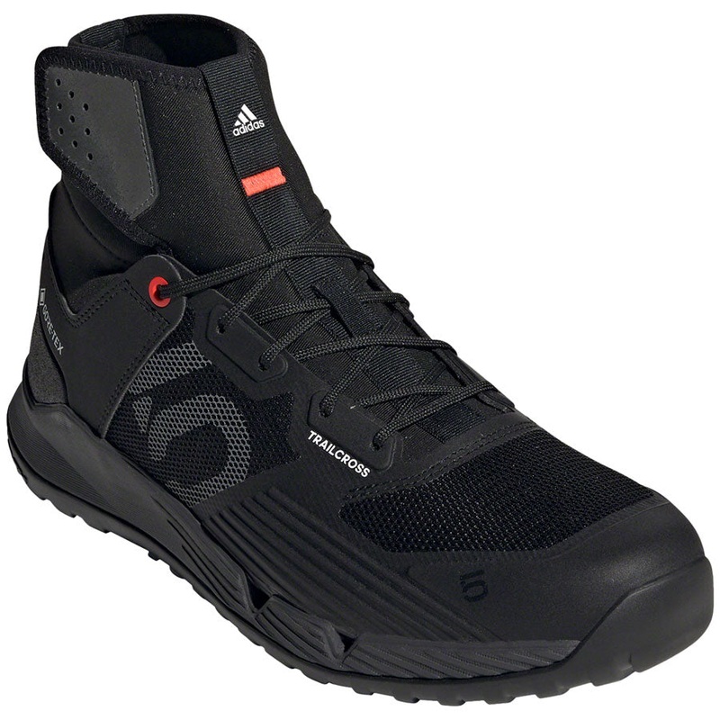 Five Ten Trailcross GTX Flat Shoes – Mens Core BLK / DGH Solid Gray / FTWR White 12.5