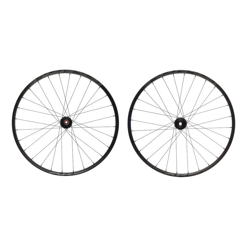 Race Face AR Offset 27 Aluminum Tubeless 29″ Wheelset